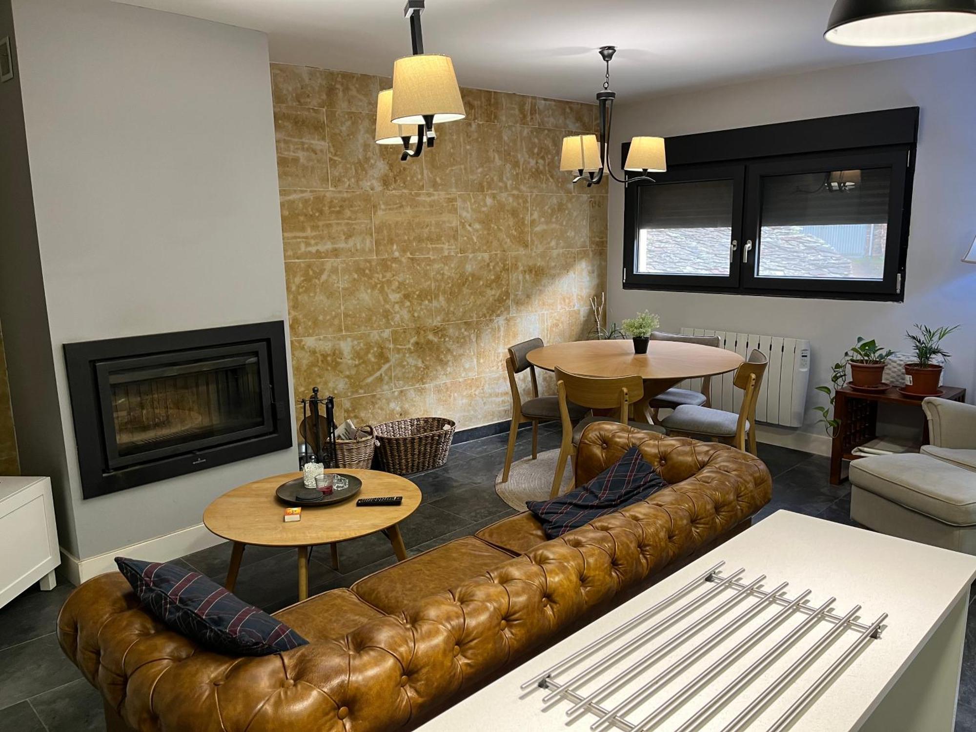 Apartamento Luxury Mestas 2 Las Mestas Bagian luar foto