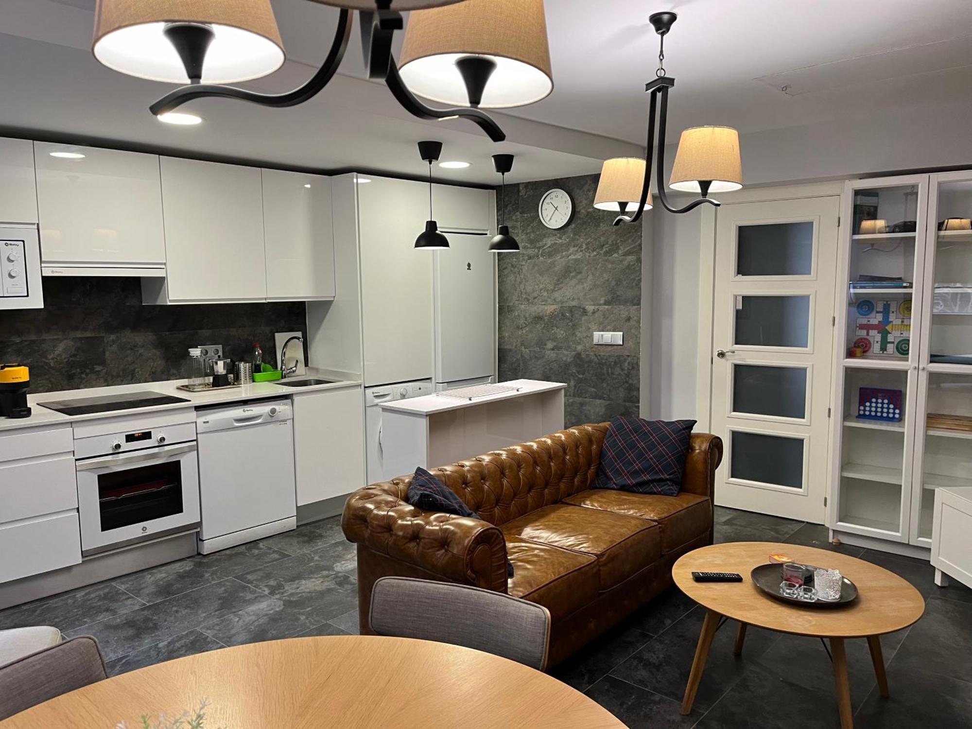 Apartamento Luxury Mestas 2 Las Mestas Bagian luar foto